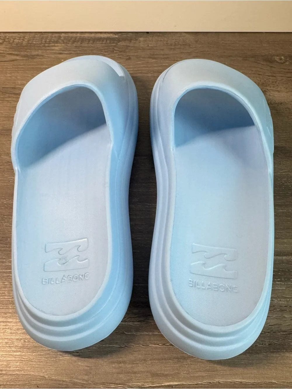 Billabong Cloud Light Blue Platform Slide Sandals size 7 EUC